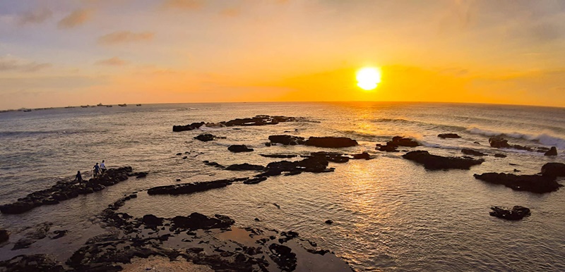 Du lịch Phú Quý chiêm ngưỡng cảnh bình minh