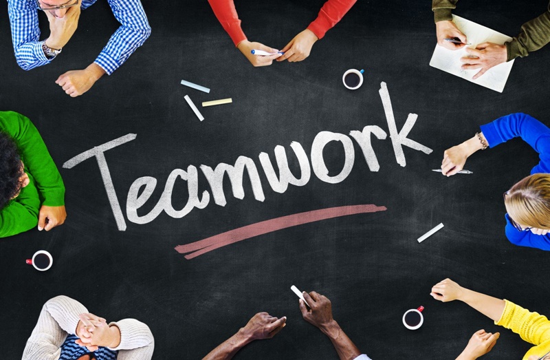 Tầm quan trọng của team building - Teamwork