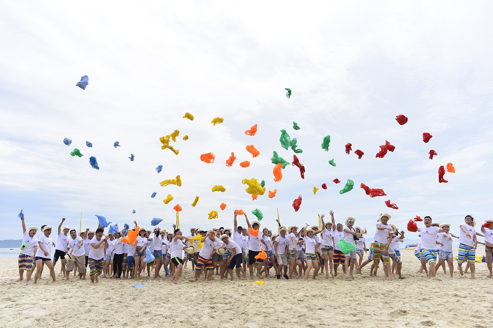 J Travel là đơn vị tổ chức tour du lịch kết hợp team building đa dạng, uy tín