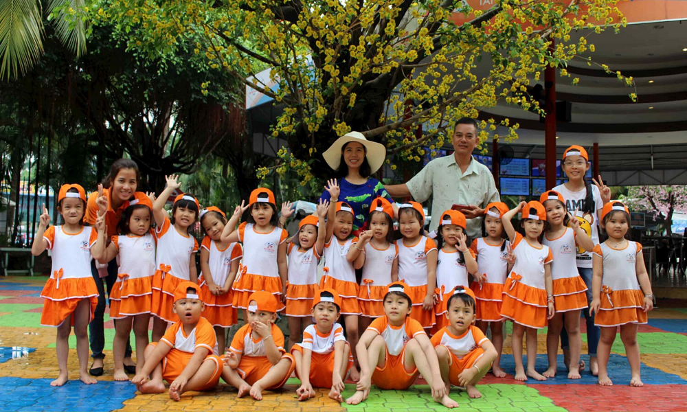 Team building là sân chơi để các em được giao lưu với những người bạn đồng trang lứa