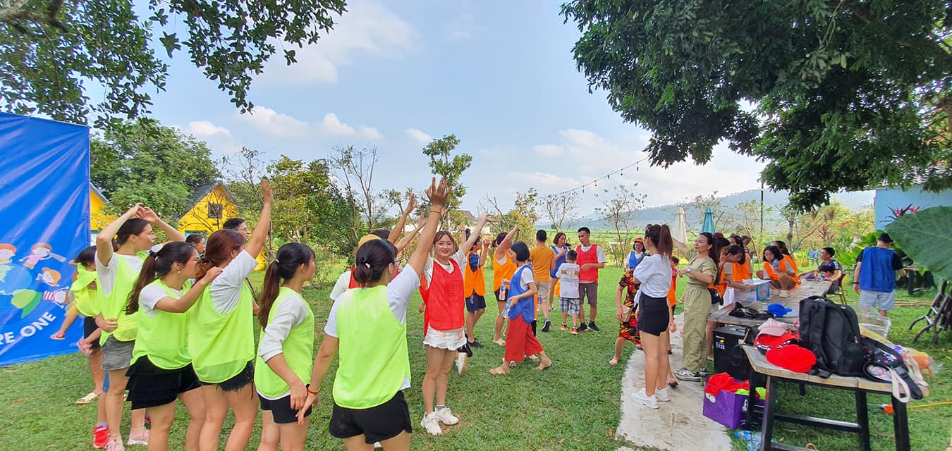 Thông qua các trò chơi team building, học sinh sẽ rèn luyện thêm được những kỹ năng mềm bổ ích