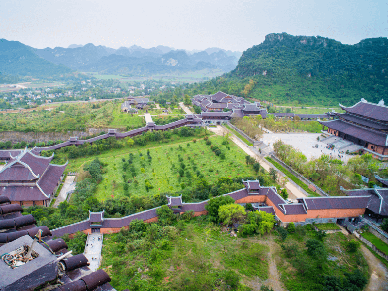 Toàn cảnh Chùa Bái Đính - Tràng An, Ninh Bình trên cao