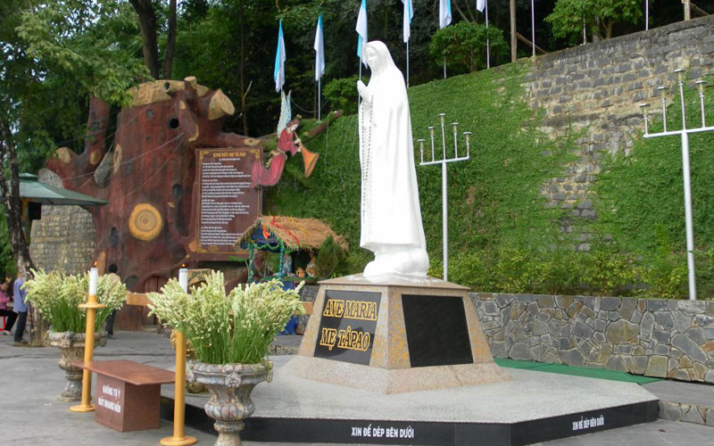 Hành trình hành hương viếng Mẹ Tà Pao ngày nay đã trở nên dễ dàng hơn rất nhiều Hành trình hành hương viếng Mẹ Tà Pao ngày nay đã trở nên dễ dàng hơn rất nhiều