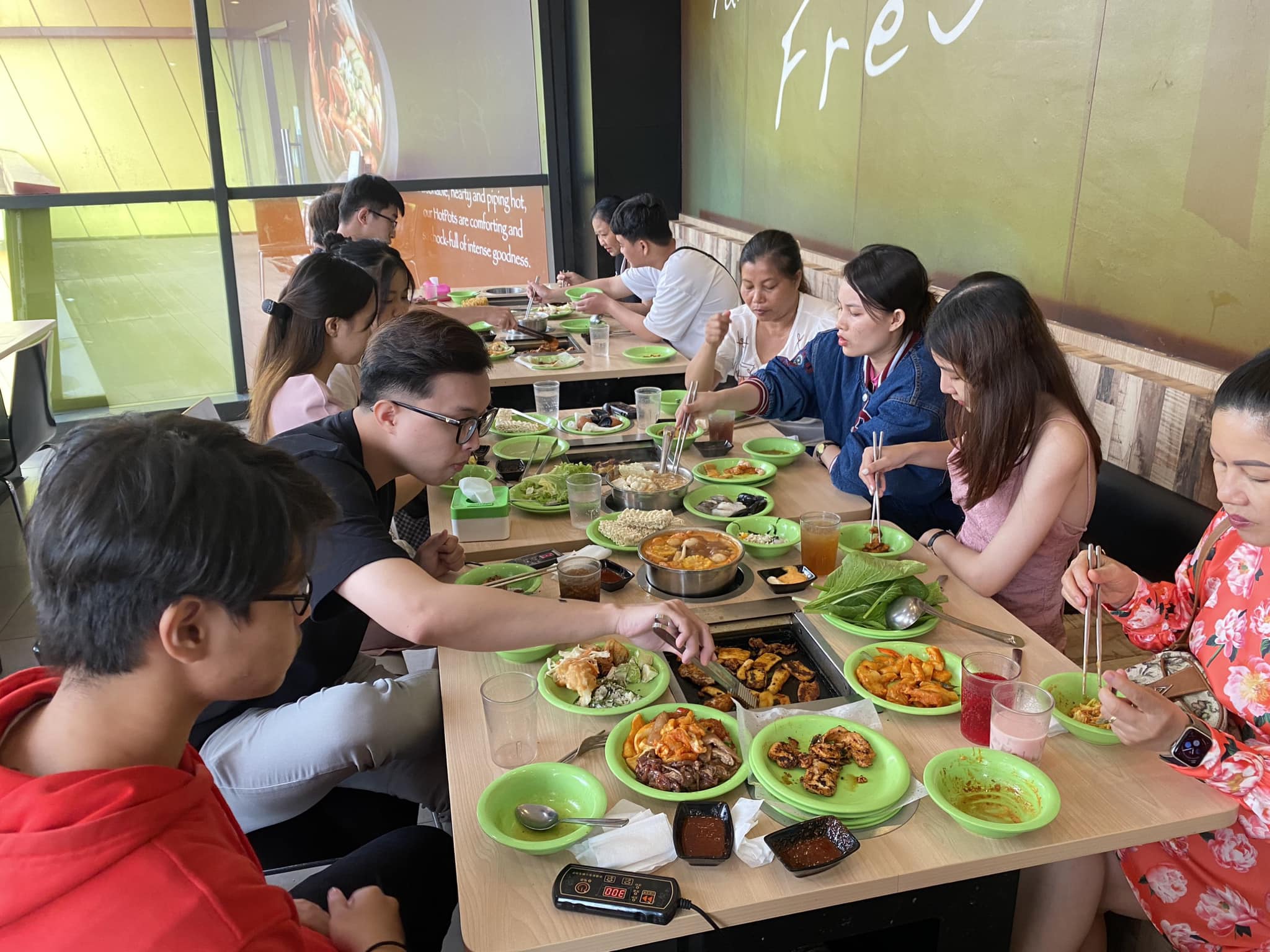 Khách tham tham gia tour Singapore - Malaysia 4N3Đ từ 09 - 16.7 - 6