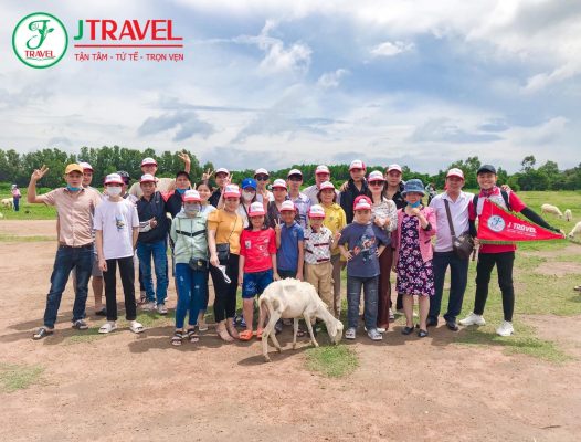 ĐOÀN CÔNG TY QUỐC ĐẠT - CHÂU QUỲNH THAM GIA TEAM BUILDING LONG HẢI NGÀY 6/8 - 7/8/2022 - 3