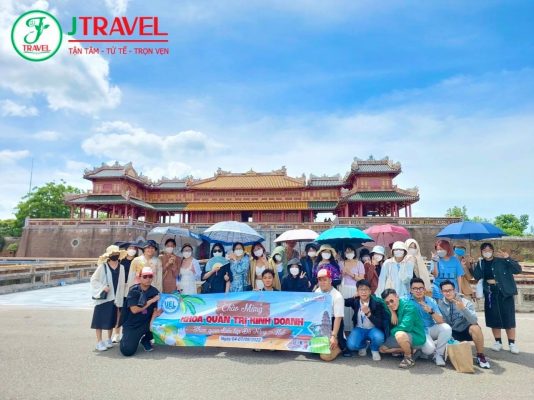 ĐOÀN KHOA QTKD UEL THAM QUAN KIẾN TẬP TẠI ĐÀ NẴNG - HUẾ 4-7/8/2022 -4