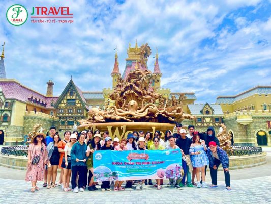 ĐOÀN TRƯỜNG KINH TẾ LUẬT THAM QUAN KIẾN TẬP PHÚ QUỐC 20/8-23/8/2022 - 1