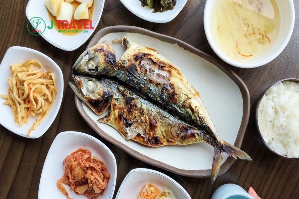 Cá thu nướng tại Deomjang Jungmun