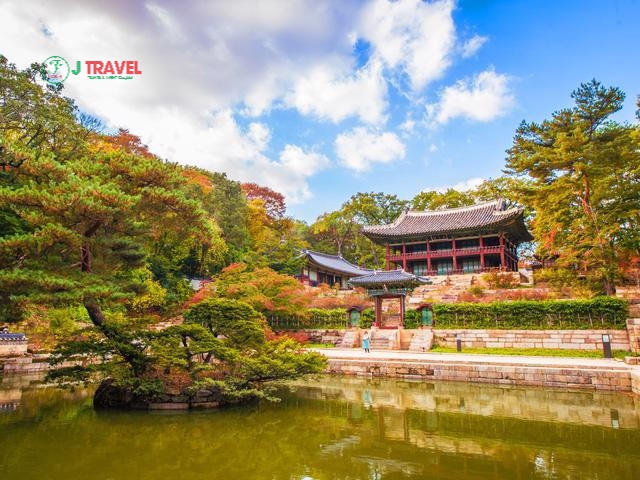 Changdeokgung vào thu