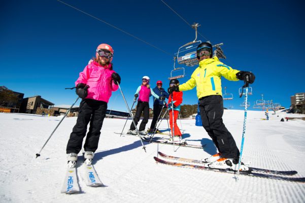 Hoạt động phổ biến và được mong chờ nhất khi du lịch Úc vào mùa đông đó là trượt tuyết.